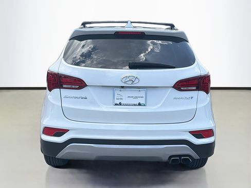 Used 2018 Hyundai Santa Fe Sport 2.0T FWD image 4