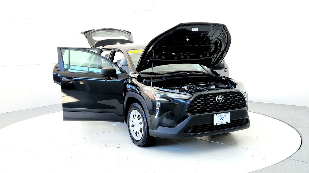 Certified 2024 Toyota Corolla Cross L AWD/4WD image 9