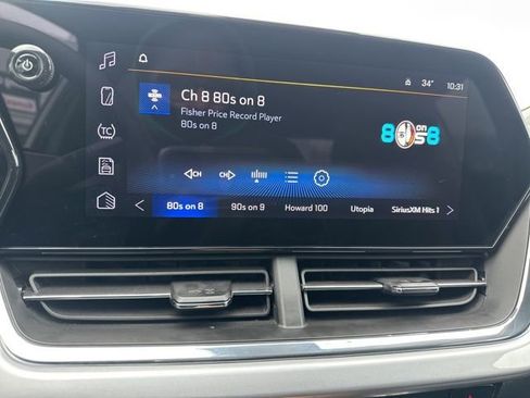 Used 2025 Chevrolet Trax LT image 39