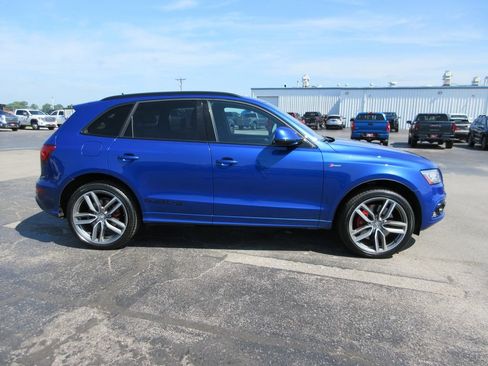 Used 2016 Audi SQ5 Premium Plus w/ Technology Package AWD/4WD image 5