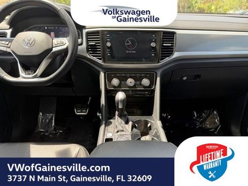Certified 2023 Volkswagen Atlas SEL R-Line AWD/4WD image 15