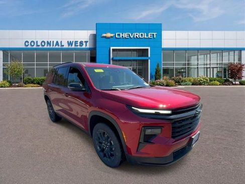 Used 2026 Chevrolet Traverse LT w/ Midnight/Sport Edition AWD/4WD image 7