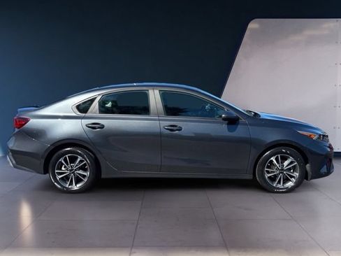 Certified 2024 Kia Forte LXS w/ LXS Technology Package FWD image 6