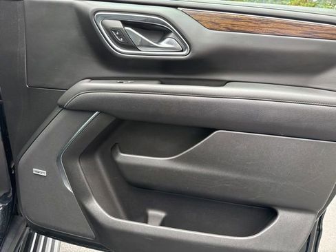 Used 2023 Chevrolet Tahoe Premier AWD/4WD image 32