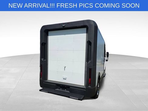 Used 2024 Chevrolet Brightdrop 400 w/ Commercial Equipment Package AWD/4WD image 5