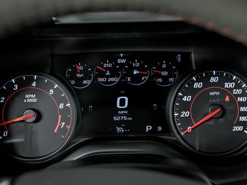 Used 2018 Chevrolet Camaro ZL1 RWD image 27