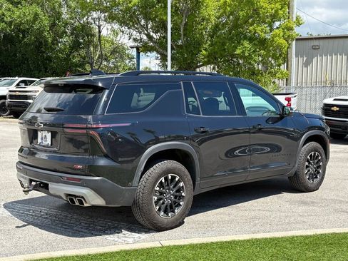 Used 2024 Chevrolet Traverse Z71 w/ Enhanced Driving Package AWD/4WD image 6