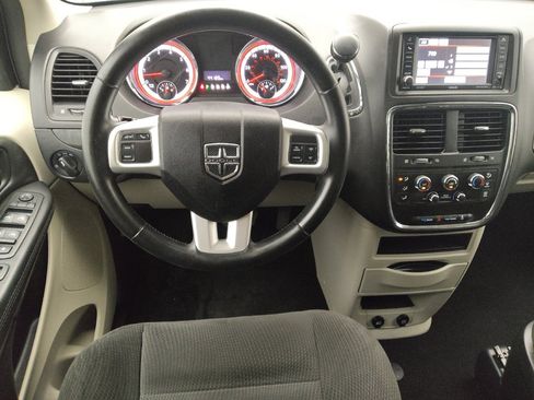 Used 2017 Dodge Grand Caravan SE w/ Power Window Group FWD image 22