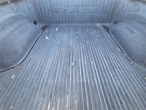 Used 2021 RAM 1500 Laramie image 12