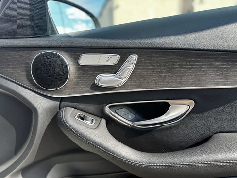 Used 2020 Mercedes-Benz C 300 4MATIC Sedan image 31