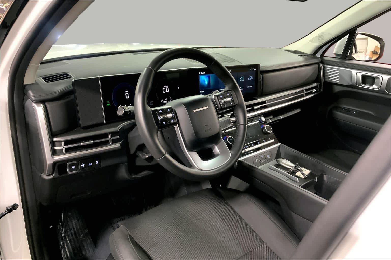 Used 2026 Hyundai Santa Fe SE AWD/4WD image 18