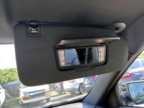 Used 2023 Chevrolet Traverse RS AWD/4WD image 29