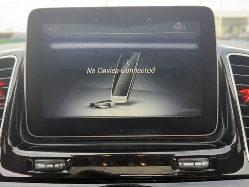 Used 2017 Mercedes-Benz GLS 550 4MATIC image 30