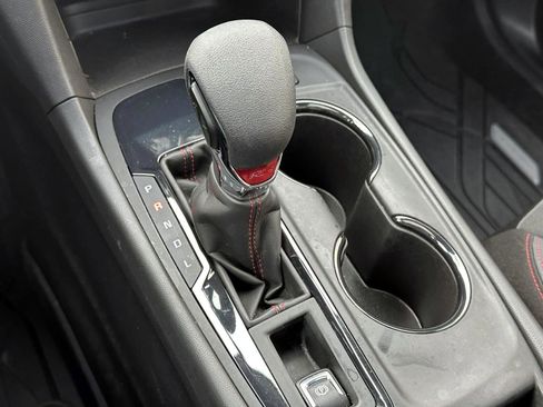 Certified 2023 Chevrolet Equinox RS w/ LPO, Floor Liner Package image 27