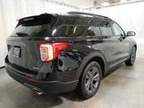 Certified 2022 Ford Explorer XLT w/ Equipment Group 202A image 3