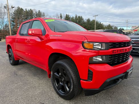 Used 2019 Chevrolet Silverado 1500 Custom w/ Custom Value Package image 16