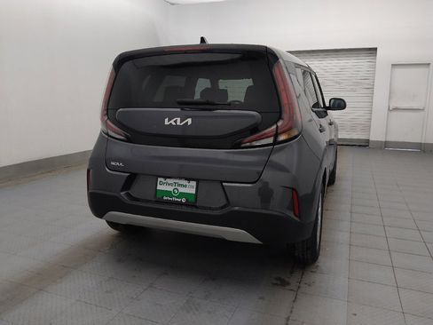 Used 2023 Kia Soul LX w/ Option Group 015 FWD image 7