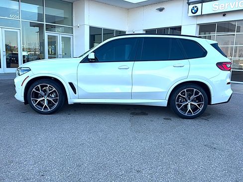 Used 2020 BMW X5 sDrive40i w/ M Sport Package RWD image 4