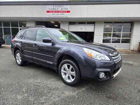 Used 2013 Subaru Outback 2.5i Limited image 22