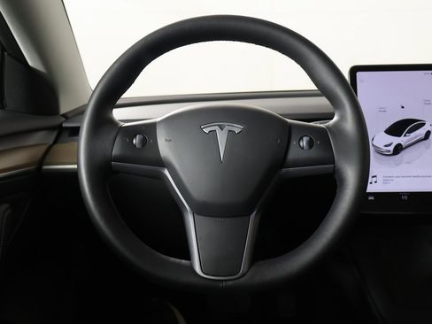 Used 2023 Tesla Model 3 Standard Range image 37