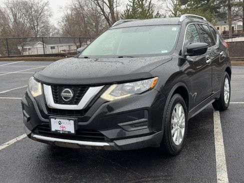 Used 2018 Nissan Rogue SV image 9