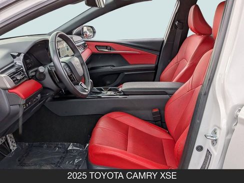 Used 2025 Toyota Camry XSE FWD image 15