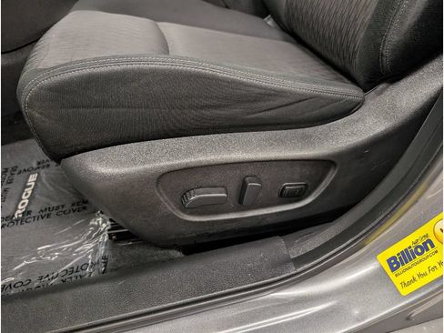 Used 2020 Nissan Rogue SV w/ Premium Package FWD image 8
