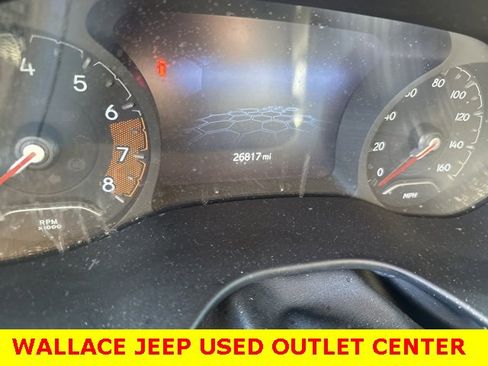 Used 2022 Jeep Compass Latitude image 5