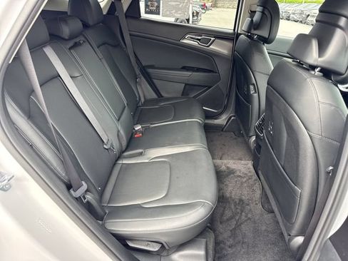 Used 2025 Kia Sportage EX FWD image 30