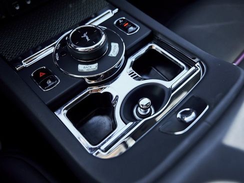Used 2020 Rolls-Royce Wraith image 49