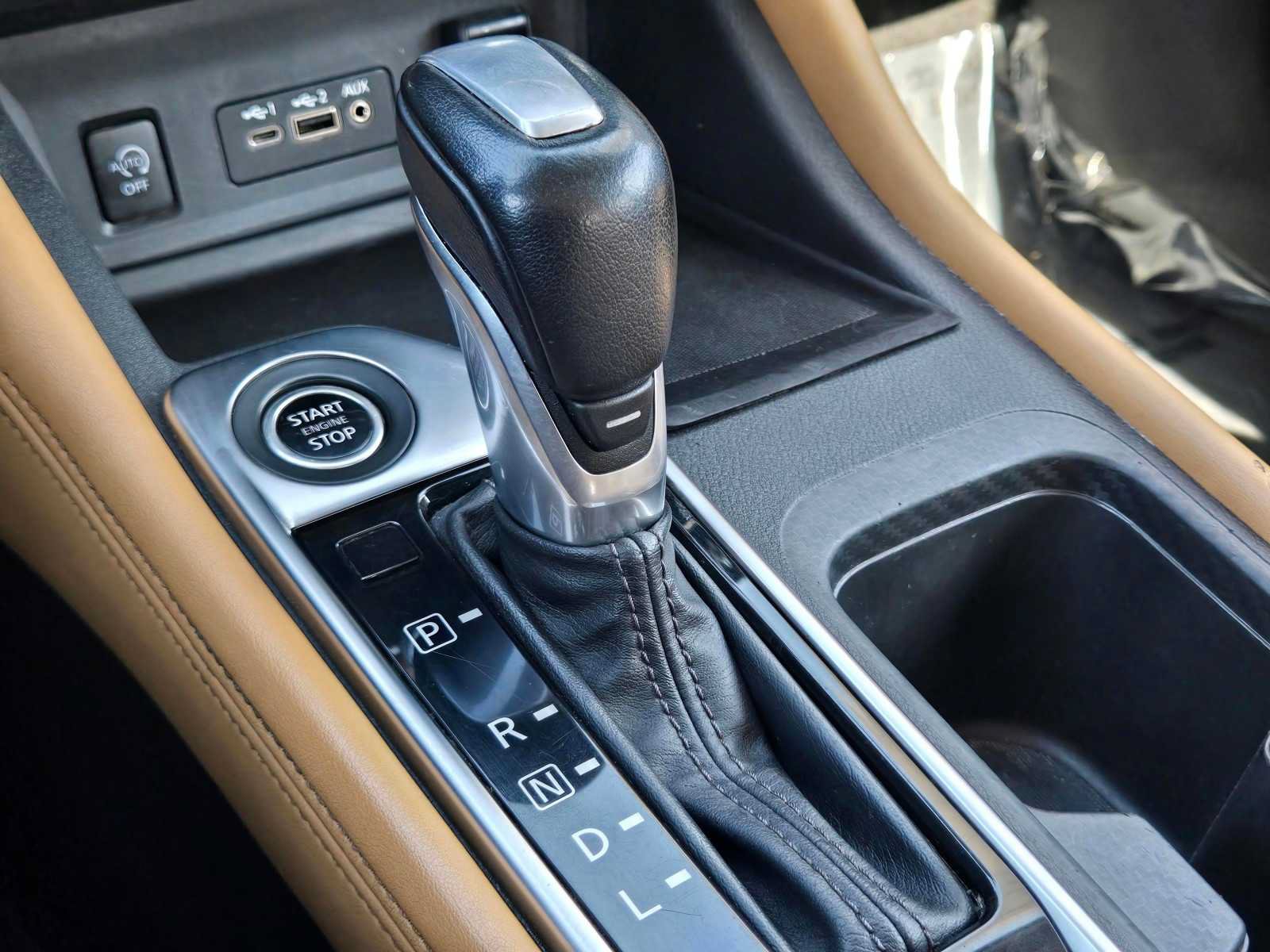 Used 2025 Nissan Sentra SV w/ SV Premium Package FWD image 23