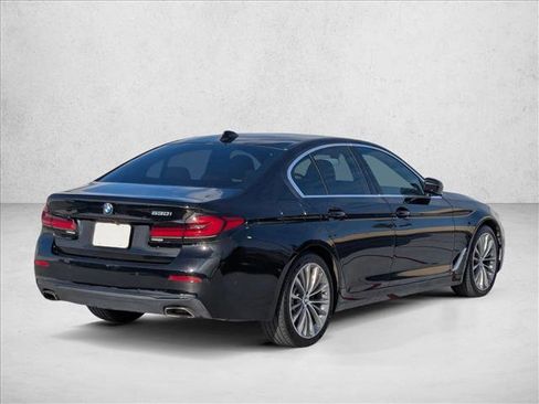 Used 2021 BMW 530i w/ Convenience Package RWD image 5