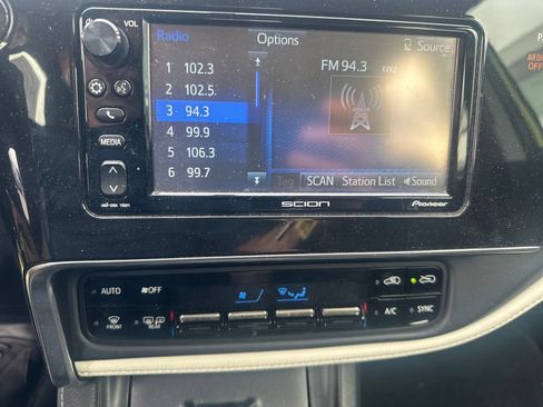 Used 2016 Scion iM FWD image 18