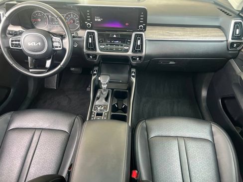 Certified 2023 Kia Sorento X-Line EX AWD/4WD image 19