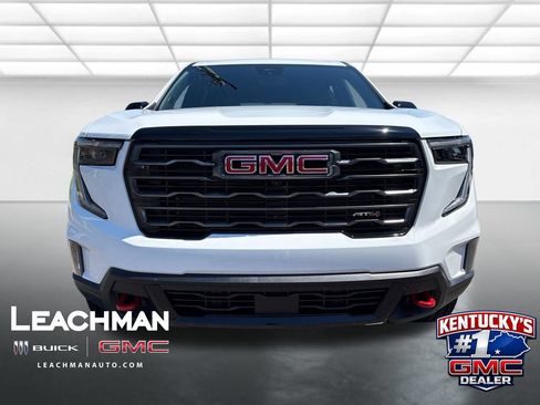 New 2026 GMC Acadia AT4 w/ Luxury Package AWD/4WD image 8