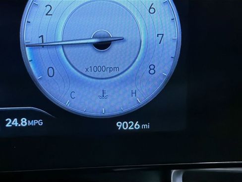 Used 2024 Hyundai Elantra SEL w/ Convenience Package image 17