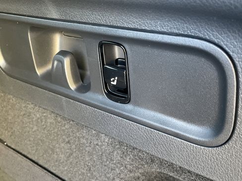 New 2026 Mercedes-Benz GLC 300 4MATIC image 11