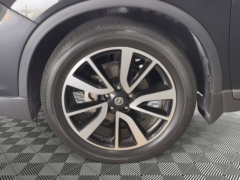 Used 2020 Nissan Rogue SL image 12