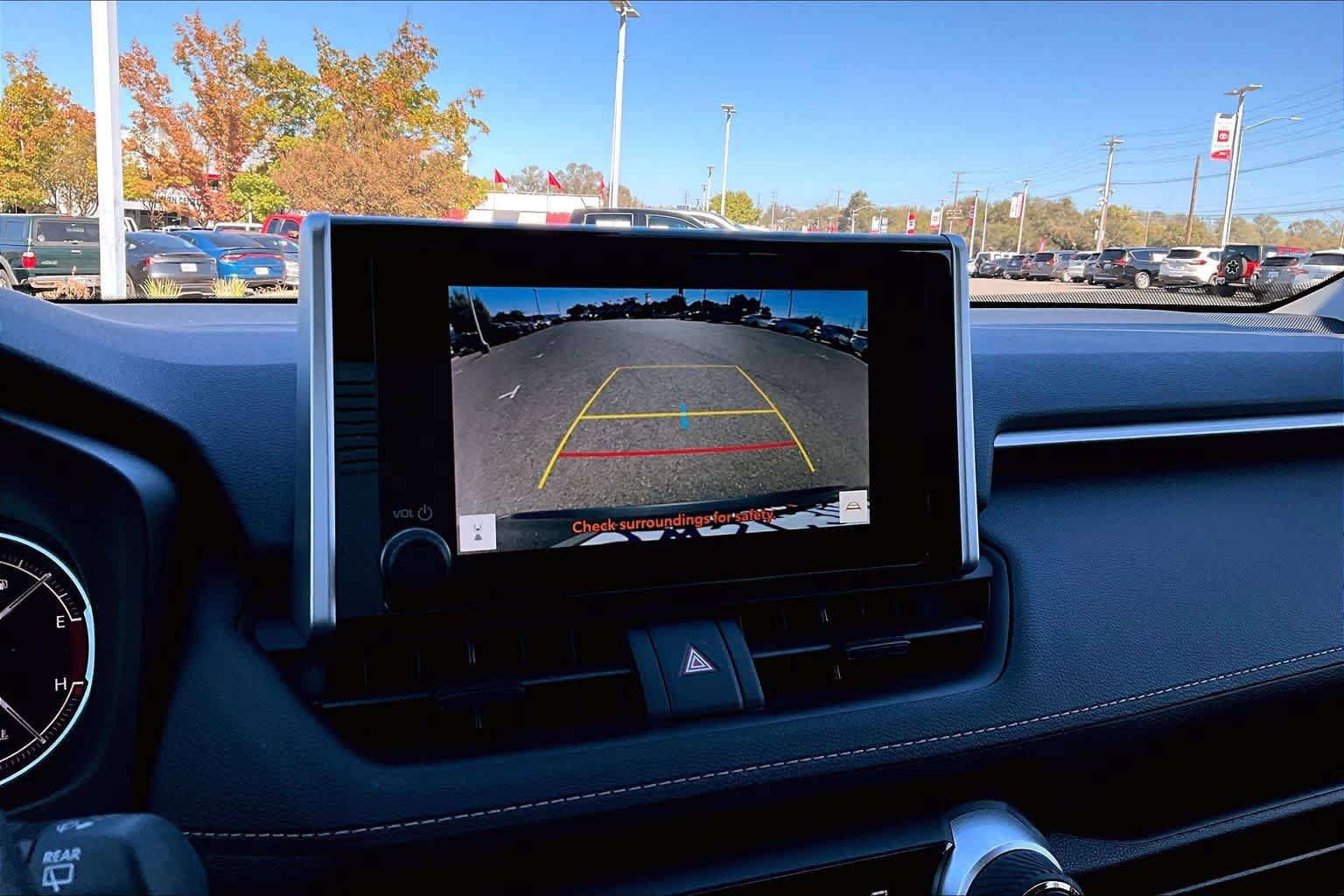 Certified 2025 Toyota RAV4 XLE w/ Convenience Package FWD image 26