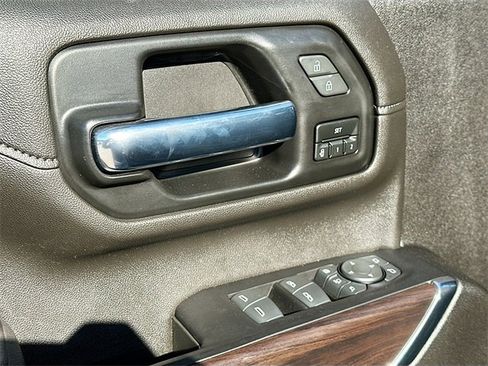 Used 2022 GMC Sierra 2500 SLT image 17