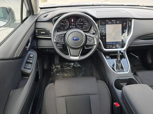 Used 2025 Subaru Outback Premium AWD/4WD image 11