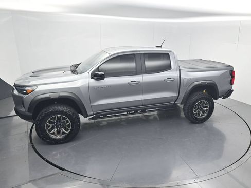 Used 2024 Chevrolet Colorado ZR2 w/ Technology Package AWD/4WD image 68