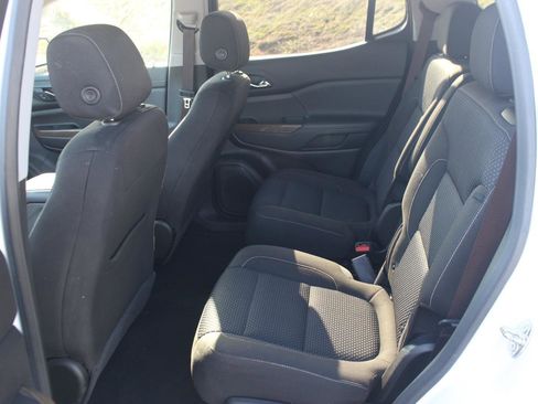 Used 2023 GMC Acadia SLE w/ Driver Convenience Package FWD image 35
