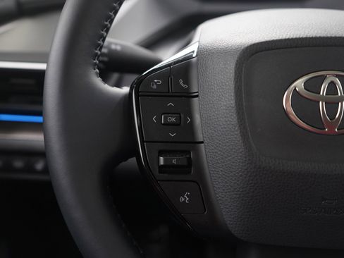 Used 2024 Toyota Prius LE image 25