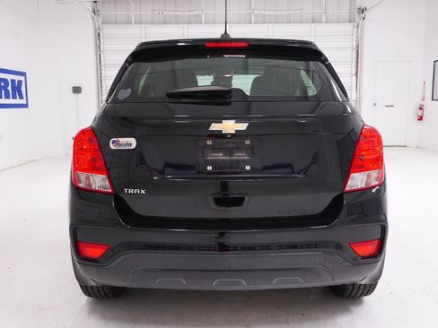 Used 2018 Chevrolet Trax LS w/ LPO, Protection Package image 6