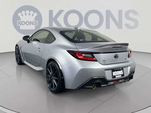 Used 2025 Toyota GR86 Premium w/ Performance Package RWD image 8