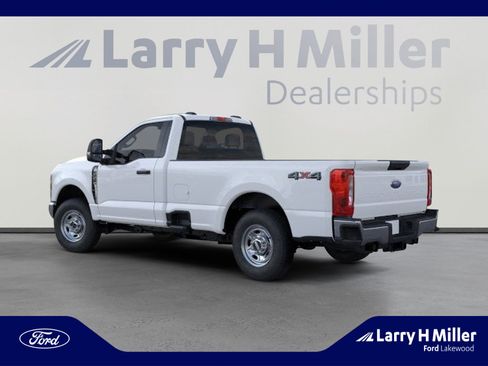 New 2026 Ford F250 XL w/ XL Chrome Package image 4