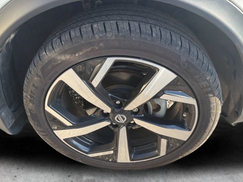 Used 2020 Nissan Rogue Sport SL w/ Premium Package FWD image 26