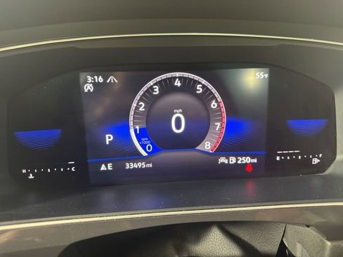 Certified 2023 Volkswagen Tiguan SE R-Line image 18