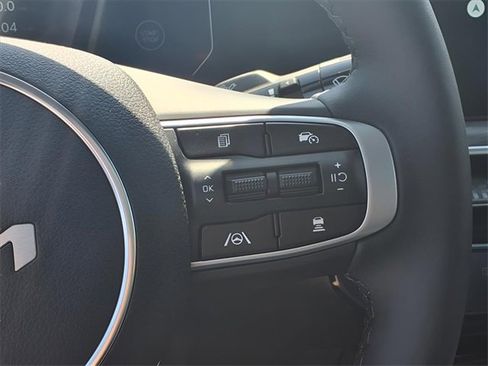 New 2025 Kia K5 EX image 13